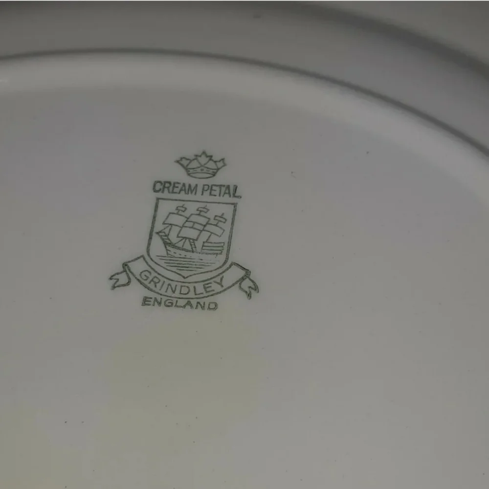 Vintage Cream Petal Grindley england plate ''A'' white/cream - Picture 5 of 7